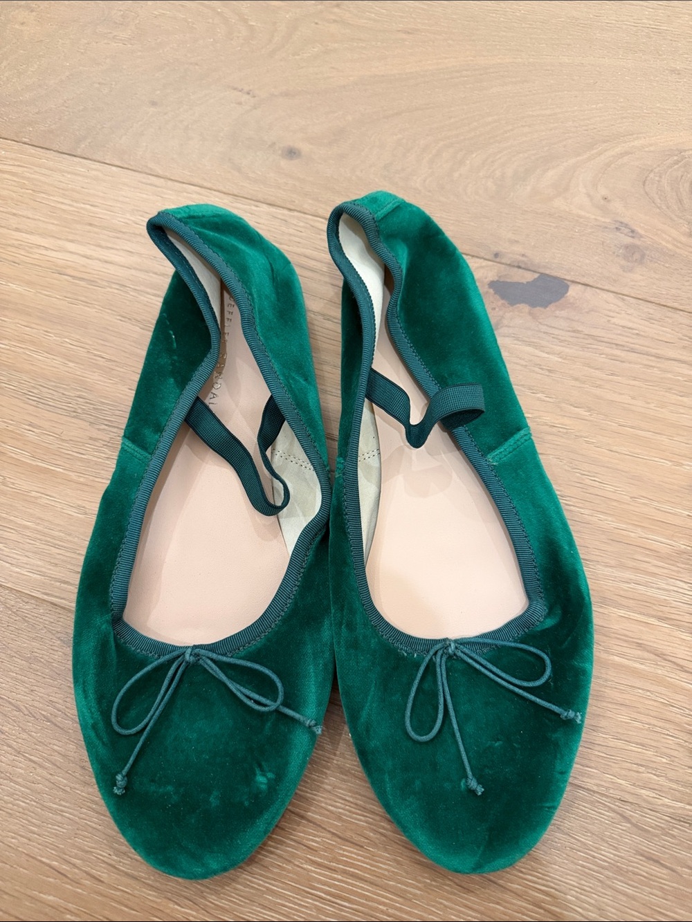 Loeffler Randall Leonie 9.5 - Picture 2 of 3